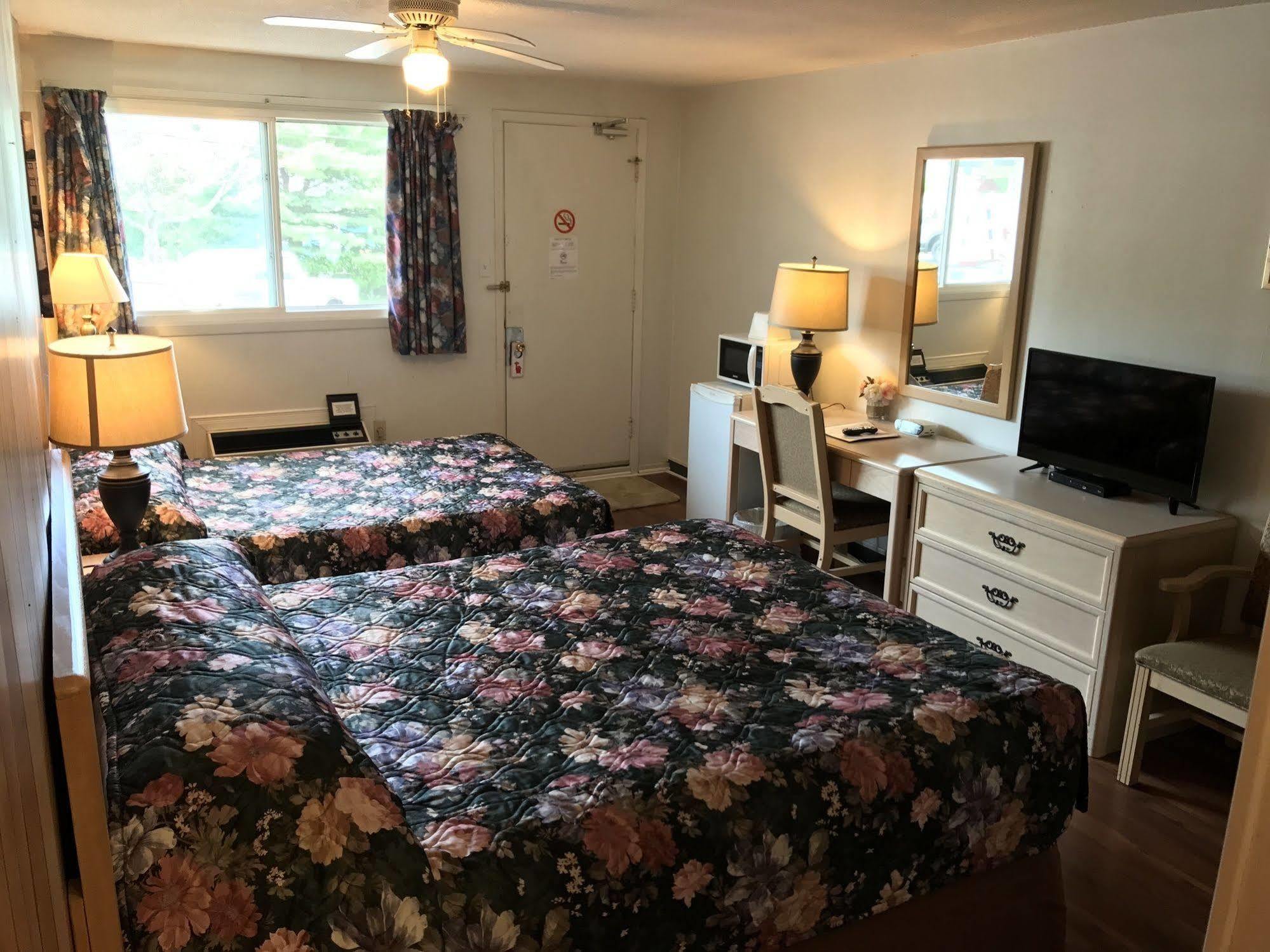 Lake City Motel Motel Dartmouth